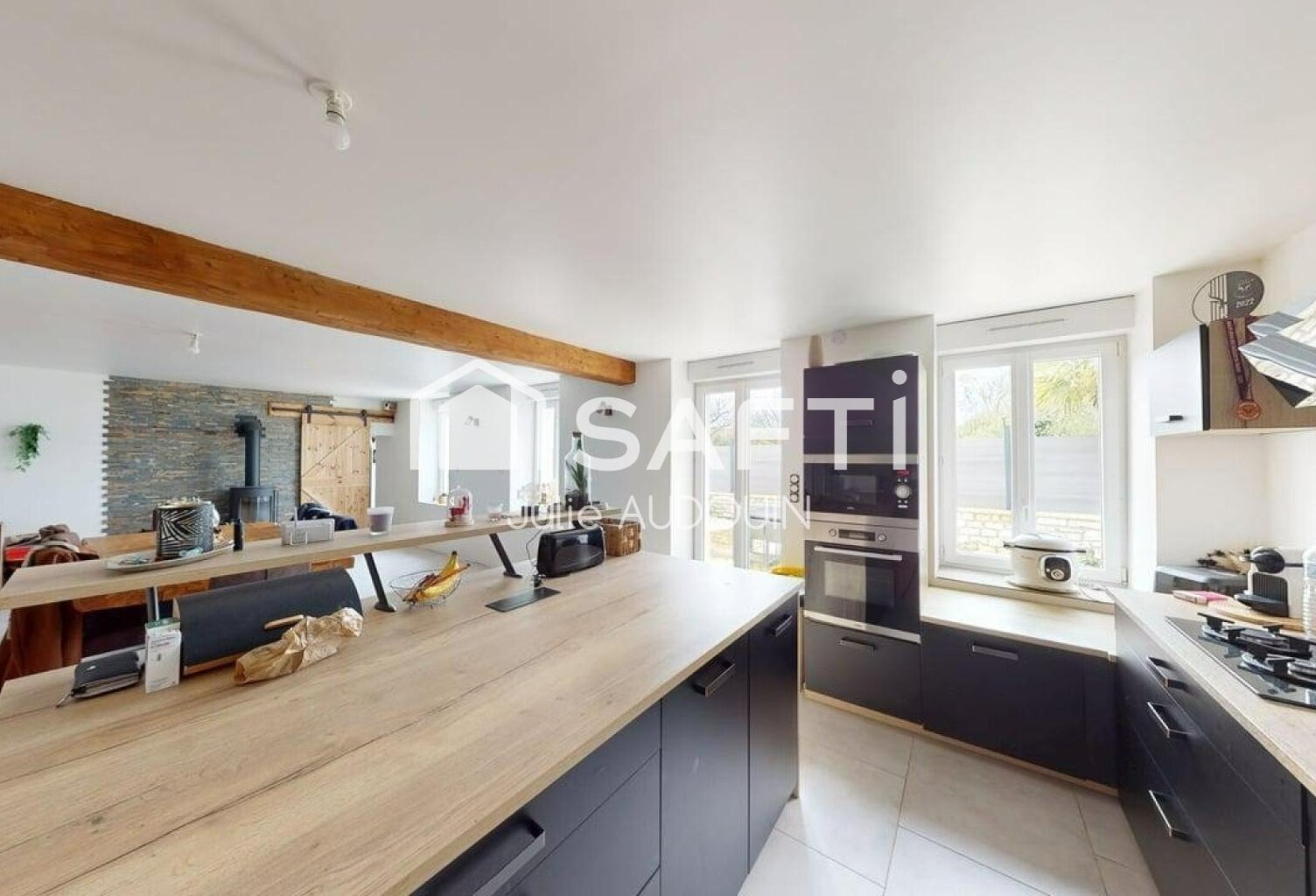 Ensemble immobilier à Bignay, entre Saint-Jean-d'Angély et Tonnay-Boutonne — photo 1