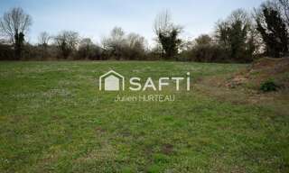 Terrain  2170 m² à vendre à Saint-Martin-de-Saint-Maixent (79400)