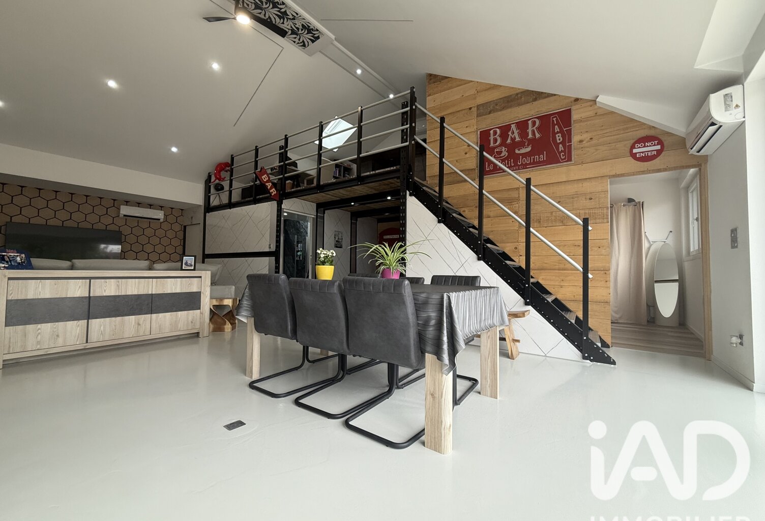 Vente Immeuble 2 611 m&sup2; — photo 1