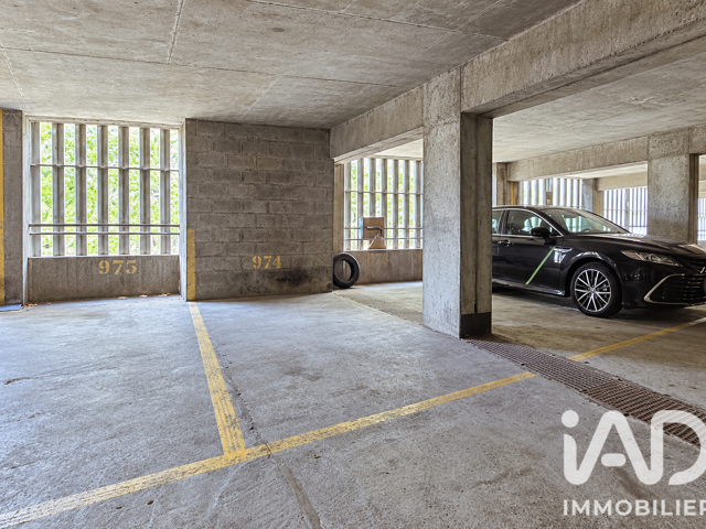 Vente Parking 12 m&sup2; — photo du bien