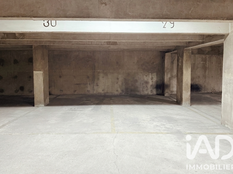 Vente Parking 40 m&sup2; — photo 1