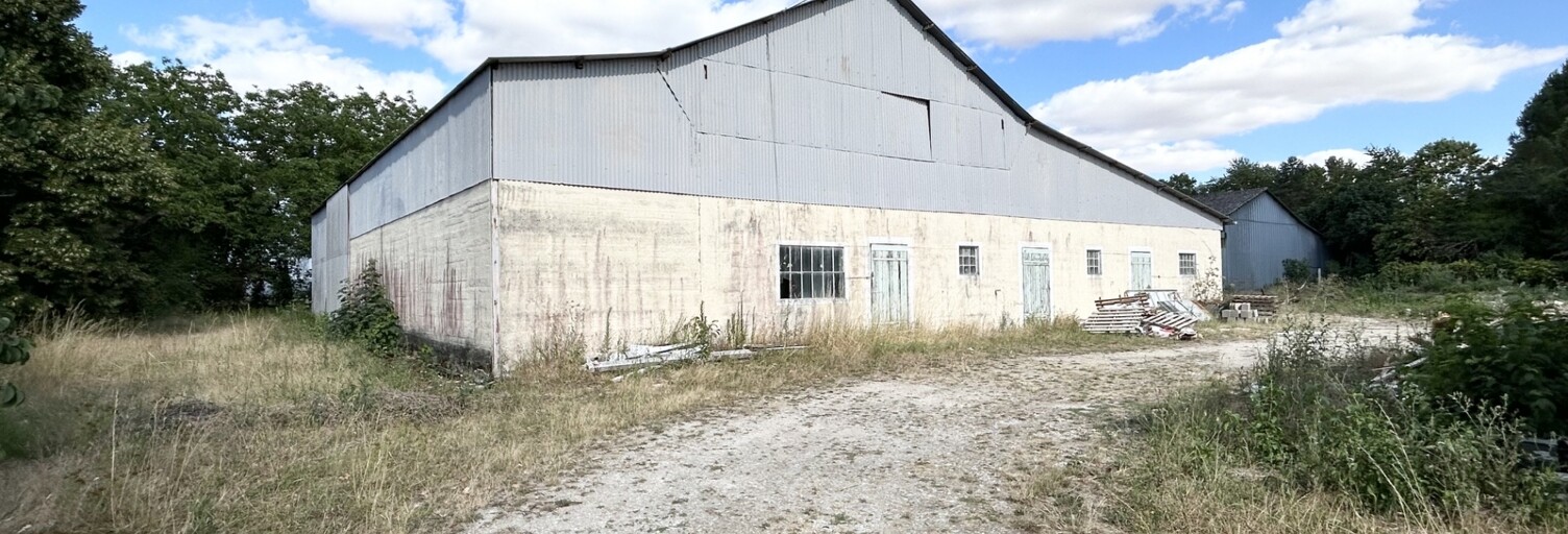 Terrain  3457 m² à vendre à Bourges (18000)