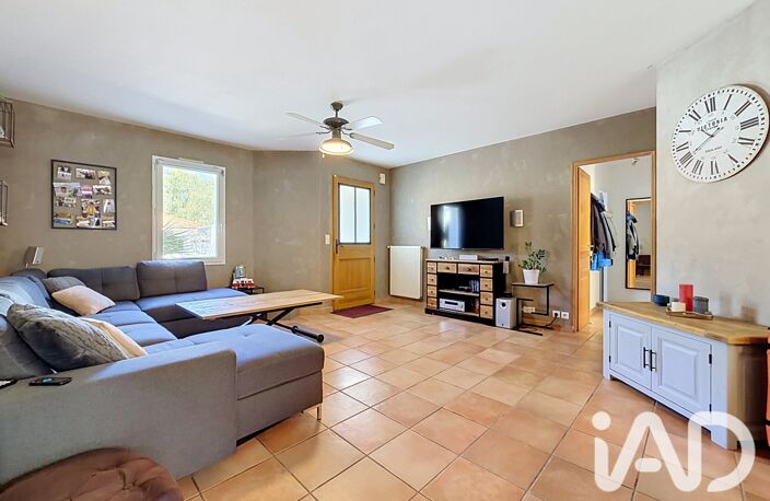 Vente Maison/villa 8 pièces — photo 3