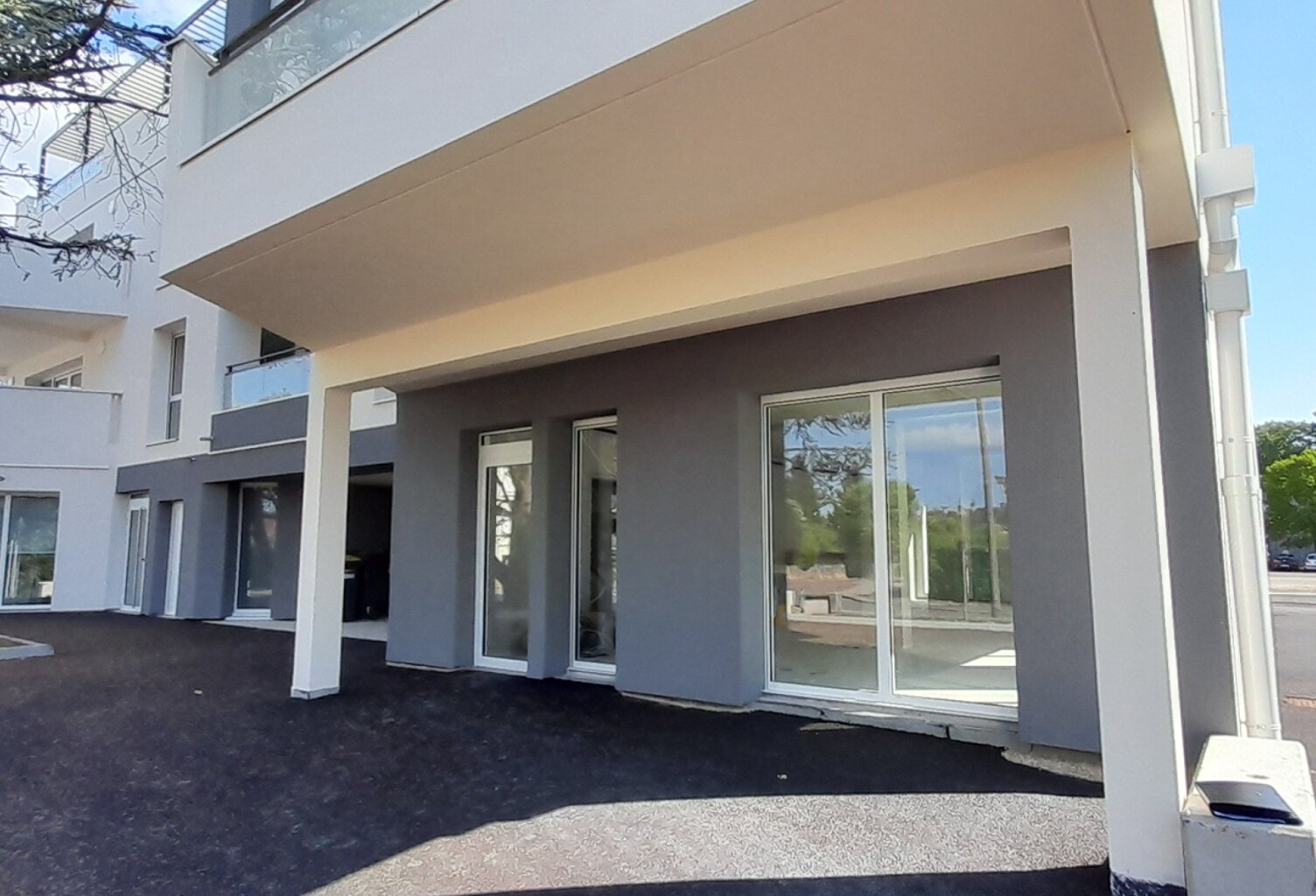Vente Boutique/Local commercial 86 m&sup2; — photo 1