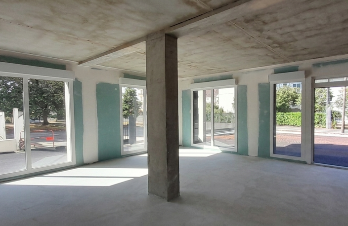 Vente Boutique/Local commercial 86 m&sup2; — photo 3