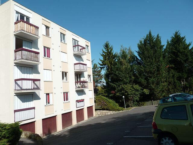Spacieux F2 proche gare — photo du bien