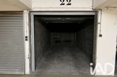 Garage  105000 €