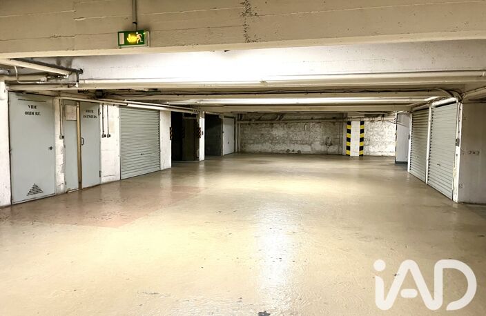 Vente Garage 11 m&sup2; — photo 2
