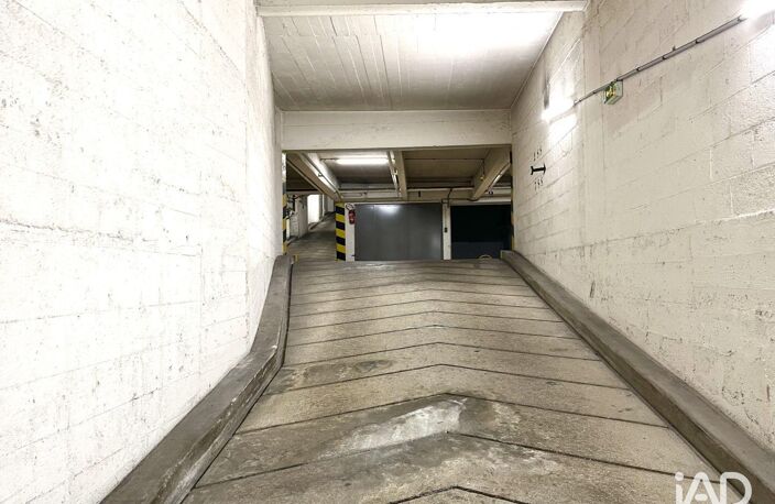 Location Parking 11 m&sup2; — photo 4