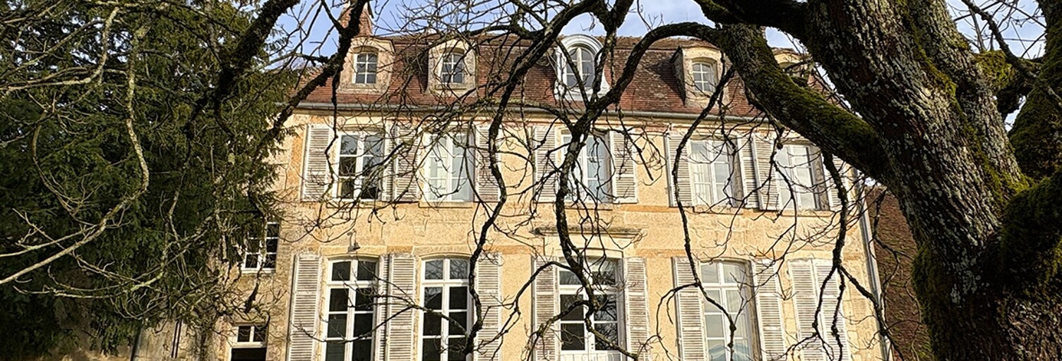 Maison 5 Pièces 292 m² à vendre à Treigny-Perreuse-Sainte-Colombe (89520)