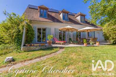 Maison 8 pièces 599000 €