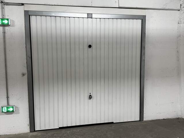 Vente Garage 42 m&sup2; — photo du bien