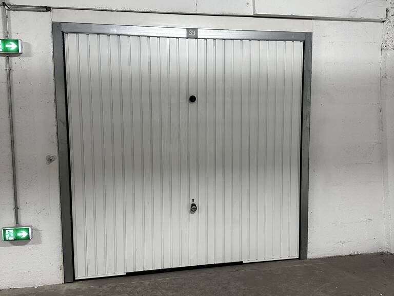 Vente Garage 42 m&sup2; — photo 1