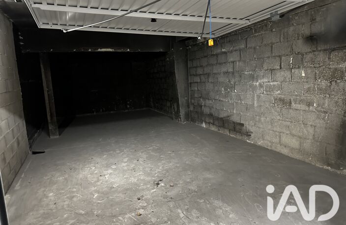 Vente Garage 42 m&sup2; — photo 2