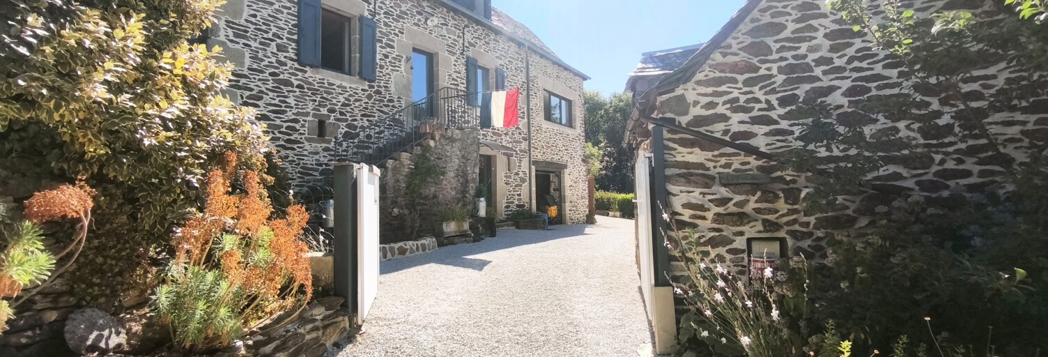 Maison 7 Pièces 110 m² à vendre à Castelnau-de-Mandailles (12500)