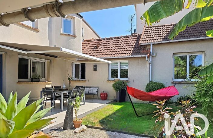 Vente Maison/villa 7 pièces — photo 2