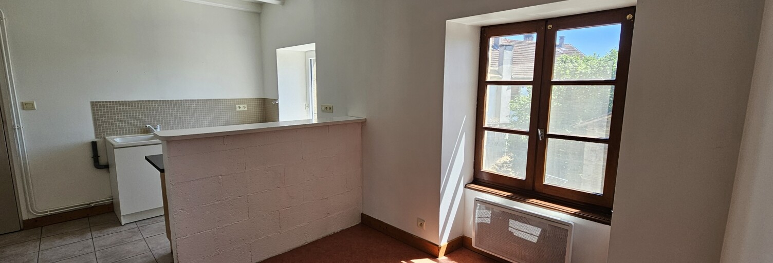 Immeuble  72 m² à vendre à Bourg-Lastic (63760)