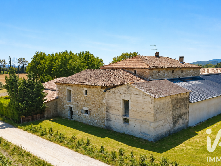 Vente Immeuble 320 m&sup2; — photo 1