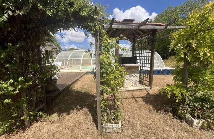 Vente maison 4 pièces 120 m² Saint-Loup (17380) — photo 2