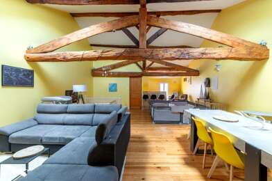 Appartement 8 pièces 208000 €