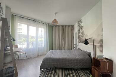 Appartement 3 pièces 148400 €