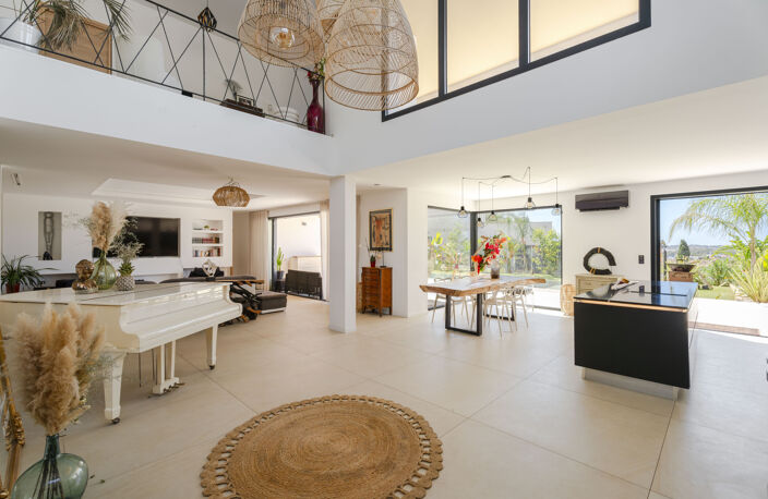 Maison contemporaine - 255m2 - piscine - Studio — photo 3