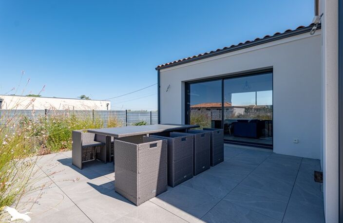 Contemporaine de 6 pièces principales — photo 2