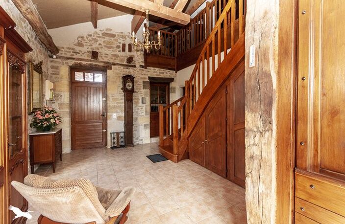 Maison en pierre de 6 pièces principales — photo 5