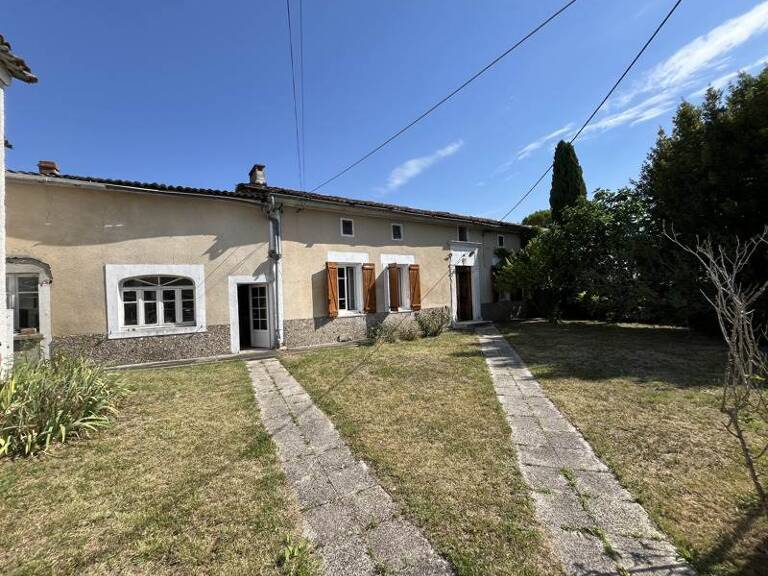 Maison en pierre de 4 pièces principales — photo 1