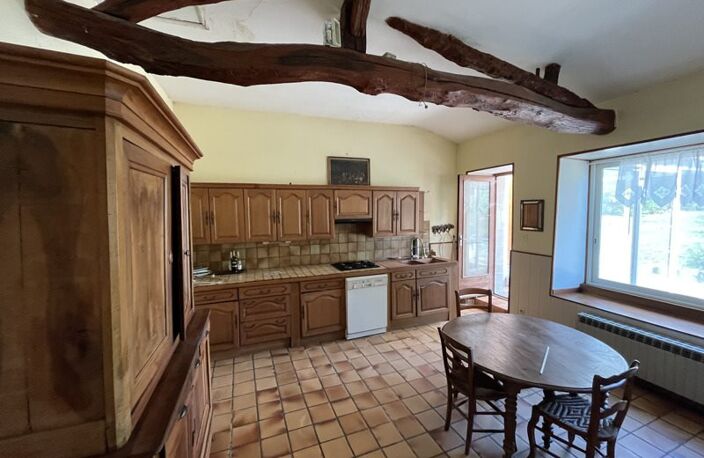 Maison en pierre de 4 pièces principales — photo 3
