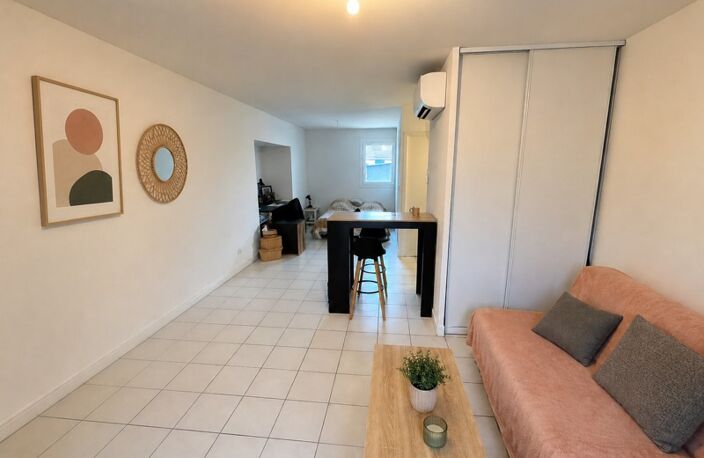 Vente immeuble  115 m² Angoulême (16000) — photo 2