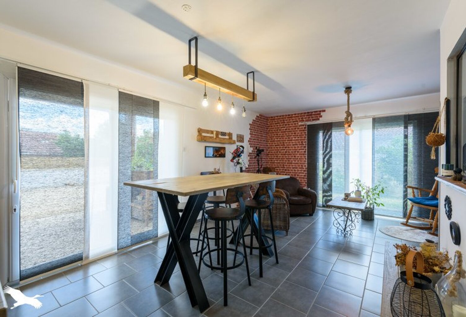 Contemporaine de 4 pièces principales — photo 1