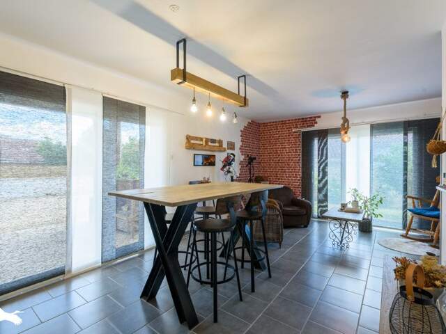 Contemporaine de 4 pièces principales — photo du bien