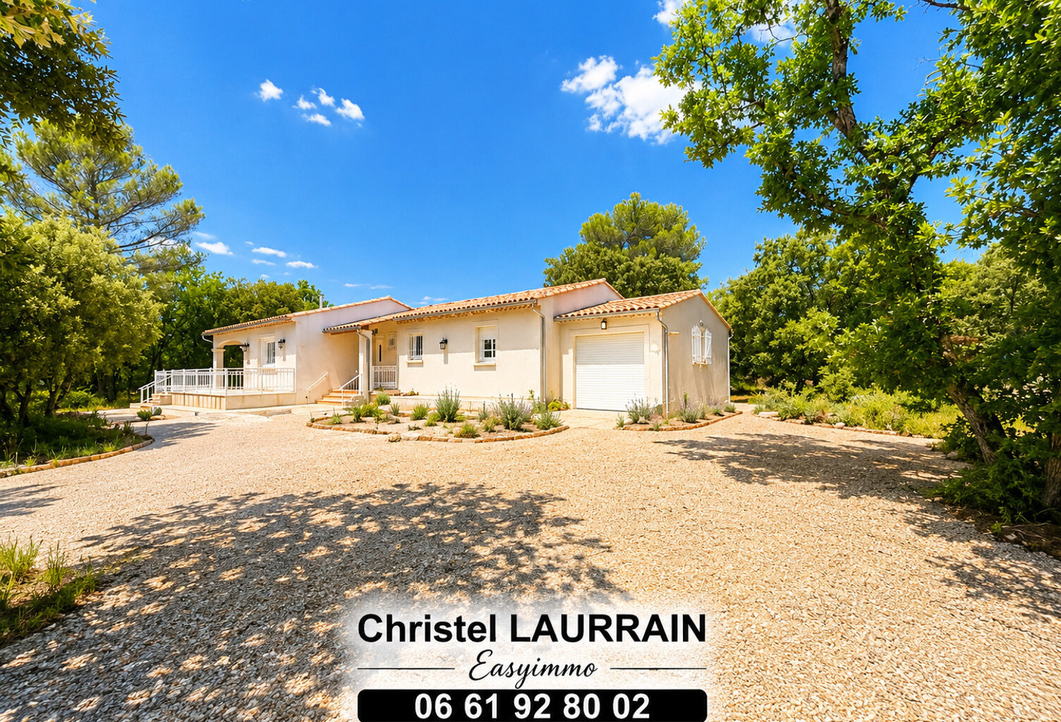 Régusse   Villa contemporaine sur 6 030 m2 de terrain, au ca — photo 1