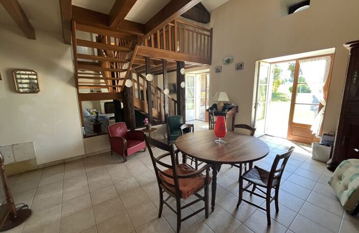 Maison en pierre de 10 pièces principales — photo 5