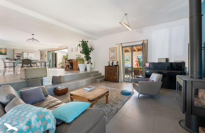 Contemporaine de 5 pièces principales — photo 3