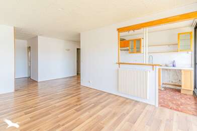 Appartement 3 pièces 215660 €