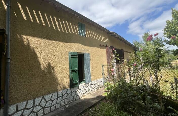 Maison en pierre de 3 pièces principales — photo 3