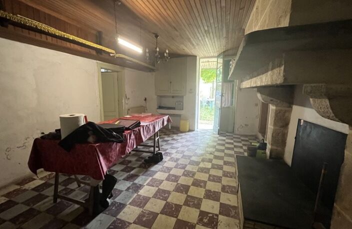 Maison en pierre de 3 pièces principales — photo 4