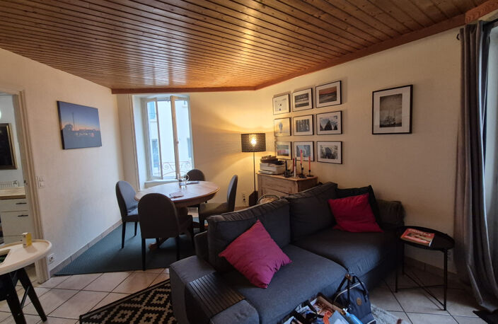 Maison - Bourg de Ceyrat — photo 2