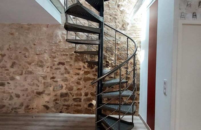 Maison de ville en pierres   Charme, cachet et cour privée — photo 3