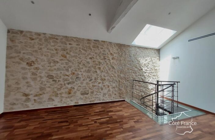 Maison de ville en pierres   Charme, cachet et cour privée — photo 5