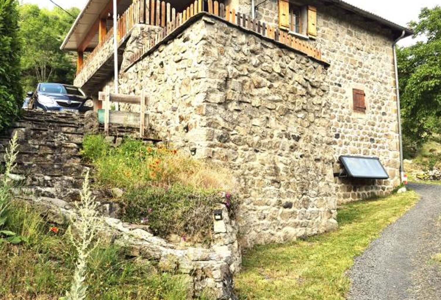 Maison de caractère de 65 m2 avec grande terrasse, nombreuse — photo 1