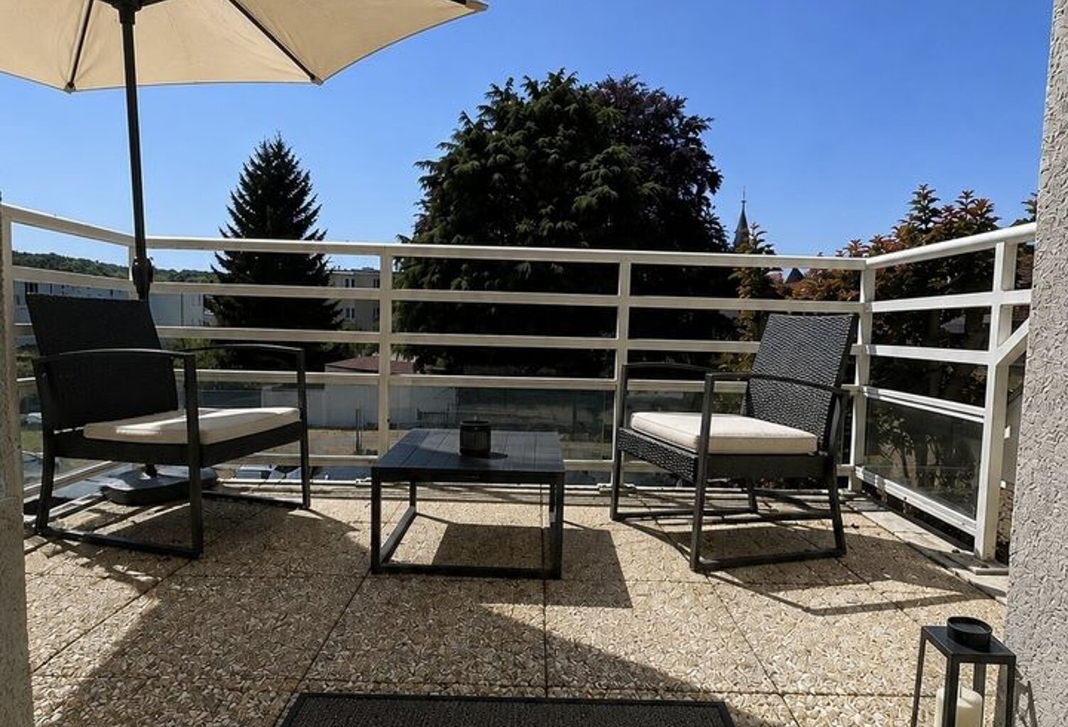 Appartement 2 pièces avec balcon, piscine et 2 stationnements — photo 1