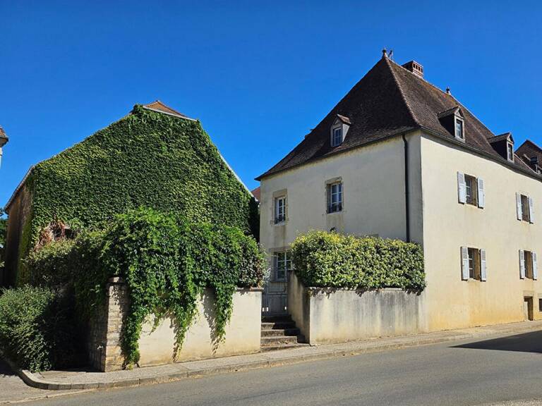 210 000, Maison Ancienne de Caractère, 10 mn de Mirebeau, TALMAY — photo 1