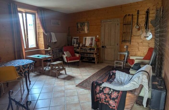 Maison familiale avec terrain — photo 3