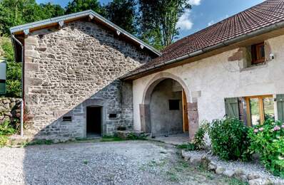 Maison à rénover avec vue dégagée sur la nature — photo du bien