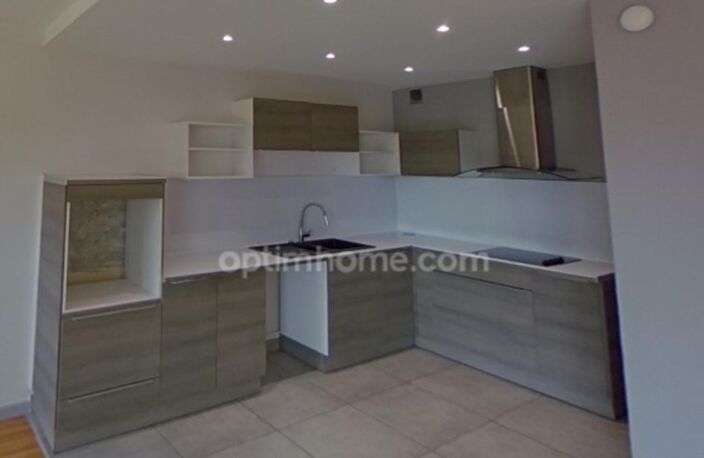 VILLEURBANNE La Doua – à vendre T4, 3 chambres, traversant rénové de 90 m² avec balcon, cave — photo 2