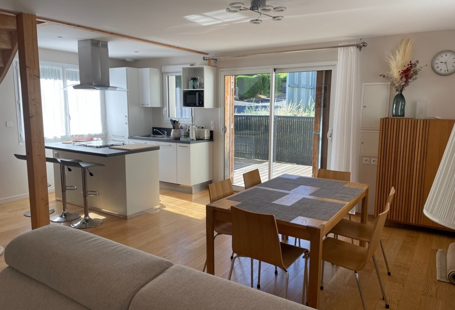 Maison récente 70 m² — Le Mont-Dore (Massif du Sancy) — 2 chambres — terrasse (22  m²)— grand garage (44 m²) — photo 1