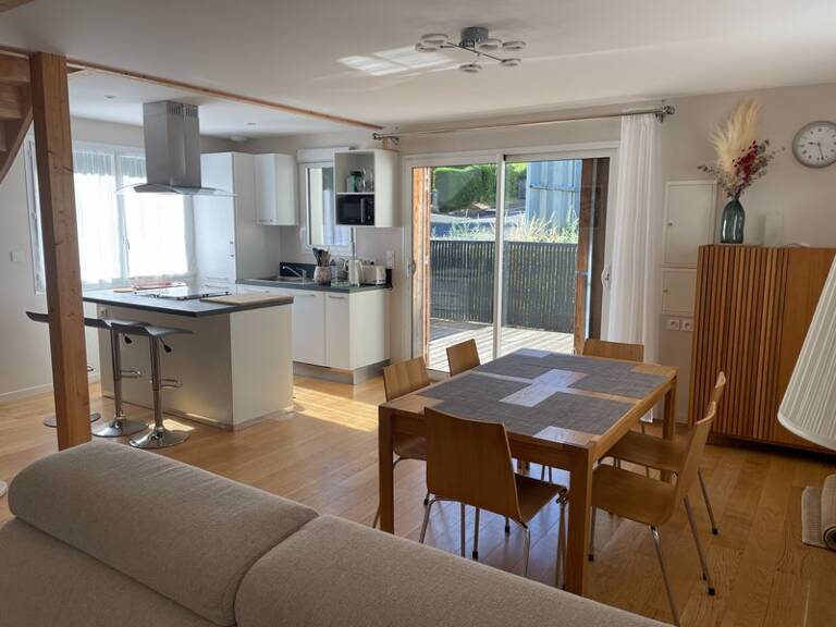 Maison récente 70 m² — Le Mont-Dore (Massif du Sancy) — 2 chambres — terrasse (22  m²)— grand garage (44 m²) — photo 1